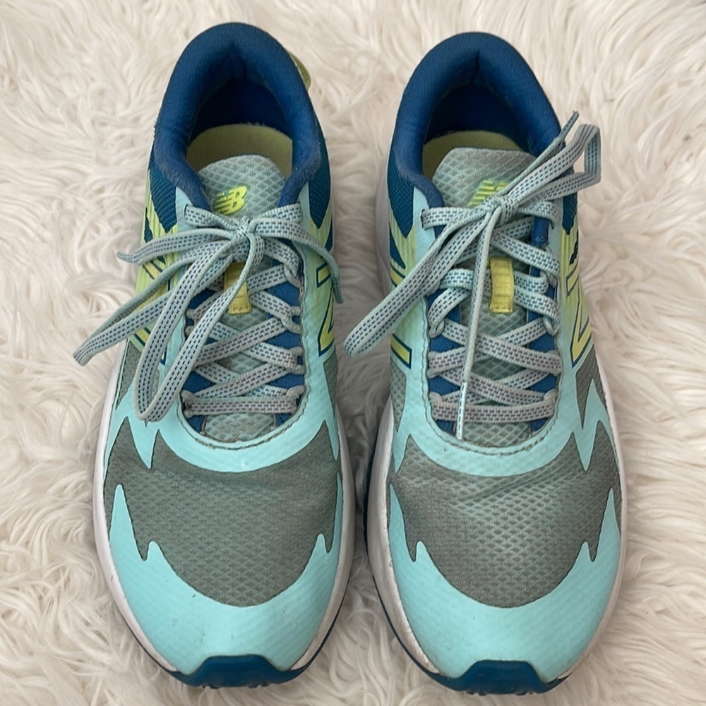New Balance Teal Sneakers Girls,Size 4.5